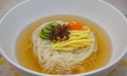 국수 받는 꿈