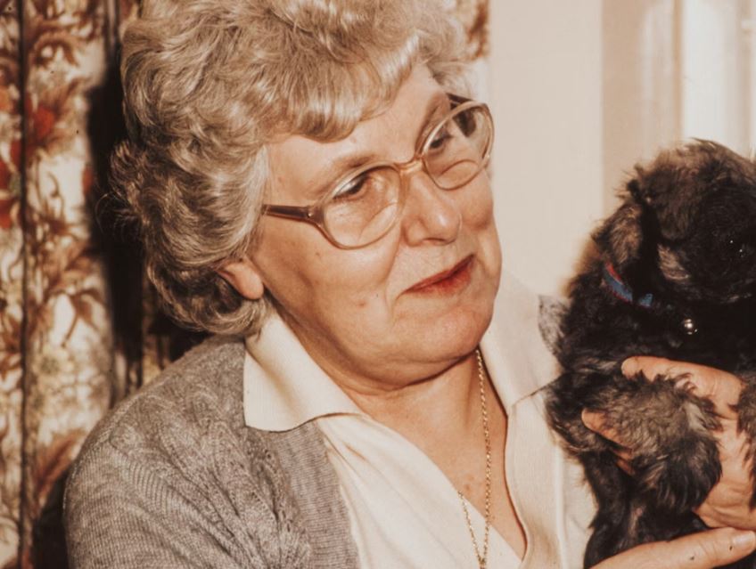 돌아가신 엄마가 돈을 주시는 꿈