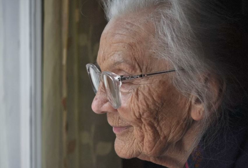 돌아가신 할머니가 또 돌아가시는 꿈