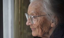 돌아가신 할머니가 돈을 주는 꿈 해몽 뜻풀이 총정리 돌아가신 할머니가 돈을 주는 꿈