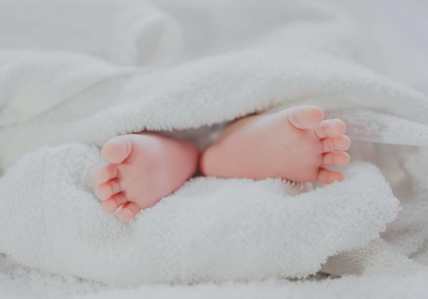 아기가 기저귀에 똥싼꿈