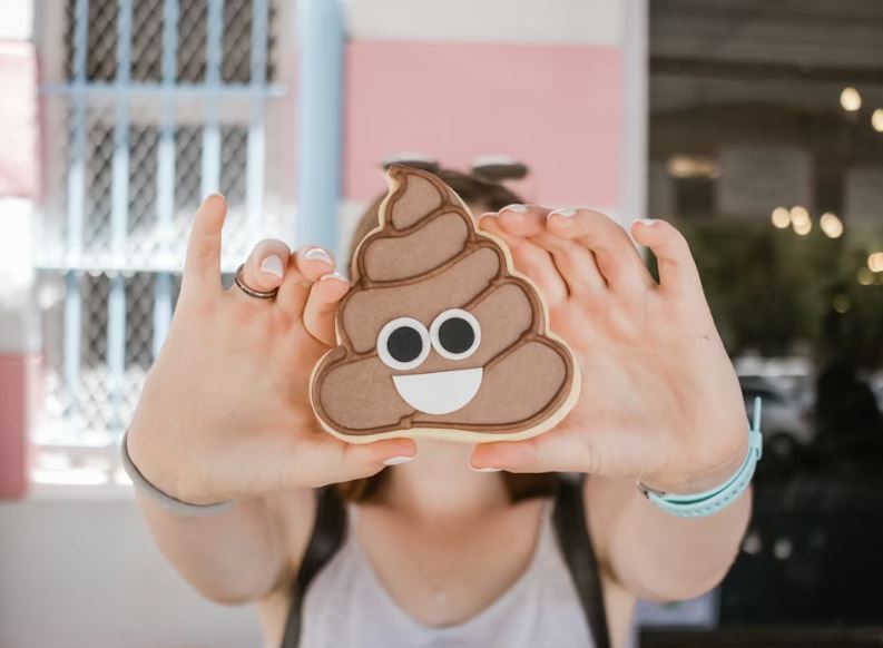 똥통에 빠졌는데 깨끗이 씻는 꿈