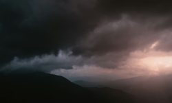 죽은 사람과 싸우는 꿈 해몽 뜻풀이 총정리 죽은 사람과 싸우는 꿈