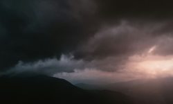 죽은 사람과 포옹하는 꿈