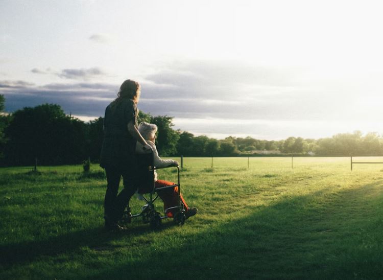 죽은 어머니가 돈 주는 꿈