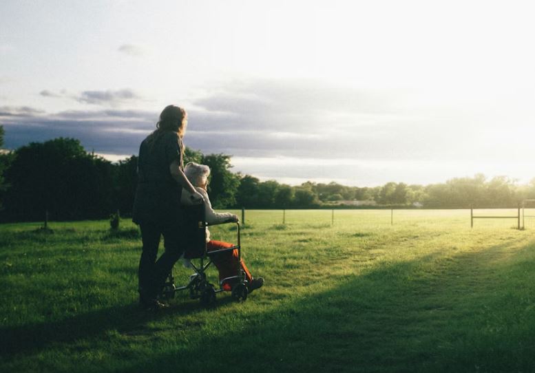 죽은 어머니가 또 돌아가시는 꿈
